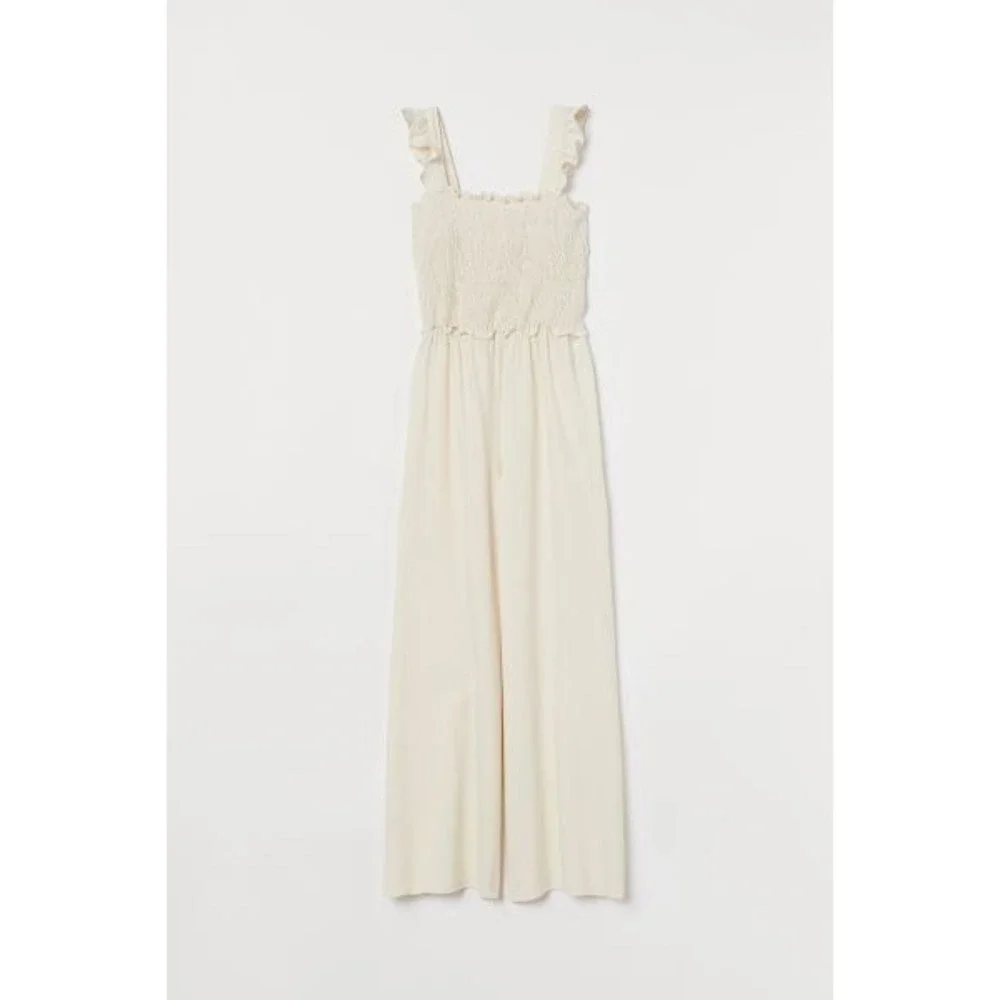 H&M Linen Blend Smocked Jumpsuit Small Wide Leg Beachy Coastal Minimalist‎ Beige